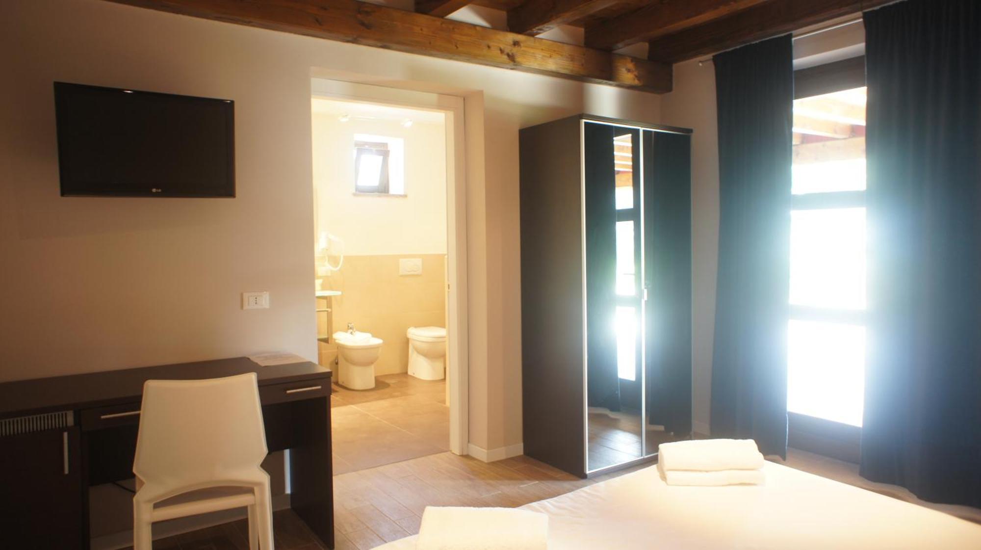 סוריאנו נל צ'ימינו Hotel Eremo מראה חיצוני תמונה